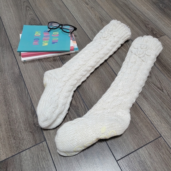 ✨️3 For $30✨️NWOT Lemon Reading Socks (OS - M/L) - Picture 1 of 10